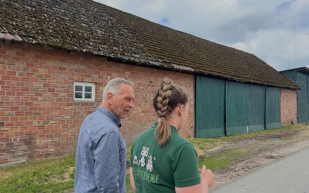 🎙️ Zu Gast auf dem Hof Meyer! Am Mittwoch hat uns Hagen Wolf vom Podcast „Auf Schritt und Tritt“ der Mediengruppe Kreis…