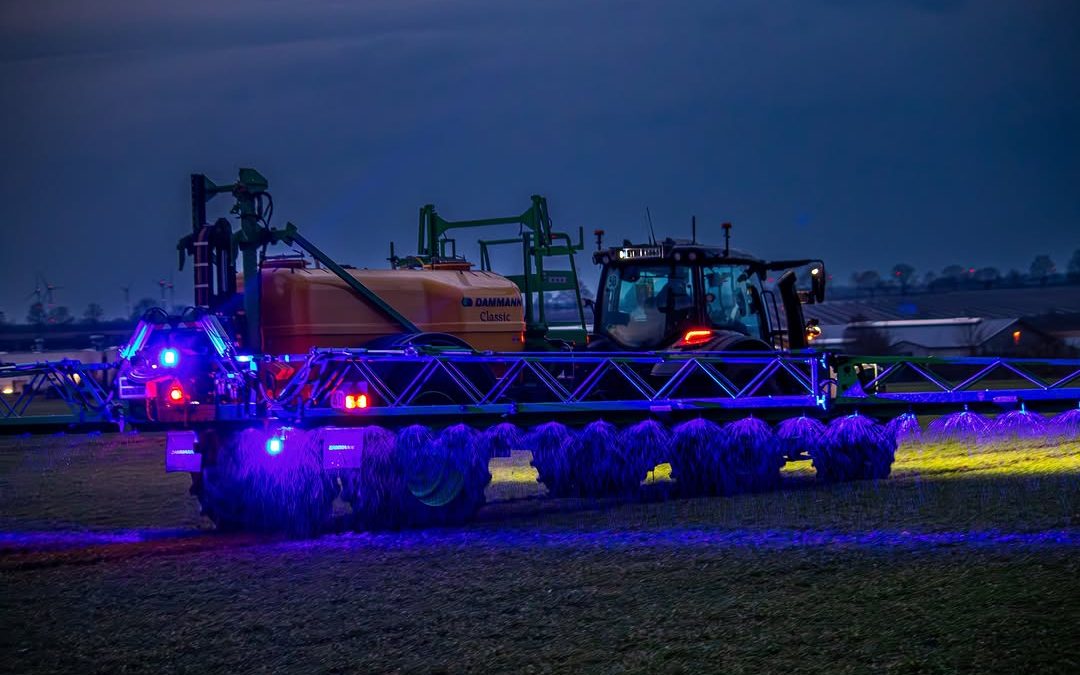 Hier kommt das letzte Bild der Finalunde unseres Fotowettbewerbs „Land(wirtschaft) im Frühling“ 💐🚜. Fotograf Christoph…